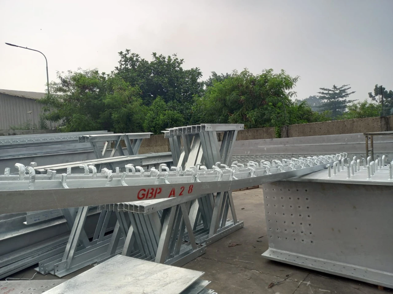 Proyek Jembatan Girder Type-A28M Balai Benih Udang (BBI) - Gunung Baja Permata - Fatimano Daeli