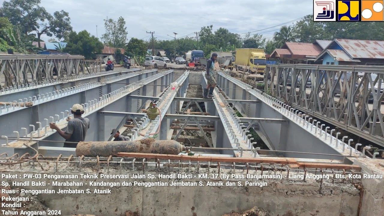 Proyek Jembatan Girder Type-A25M Sungai Atanik - Gunung Baja Permata - Fatimano Daeli