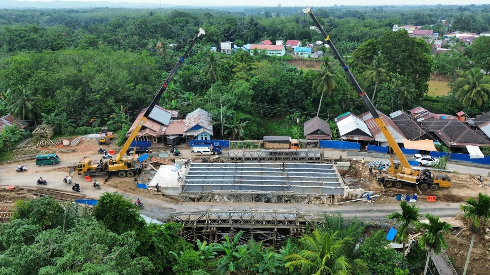 Proyek Jembatan Girder Type-A25M Sungai Atanik - Gunung Baja Permata - Fatimano Daeli