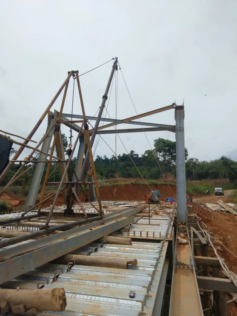 Proyek Jembatan Rangka Type-B60M Sungai Sangar 2 - Gunung Baja Permata - Fatimano Daeli
