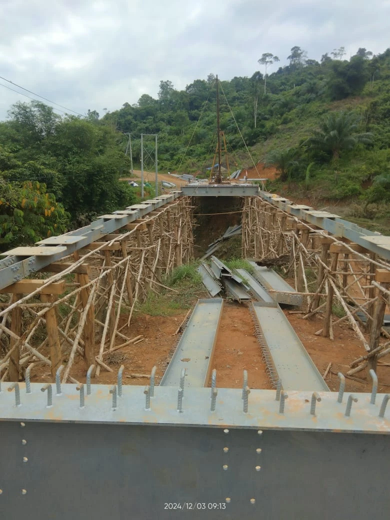 Proyek Jembatan Rangka Type-B60M Sungai Sangar 2 - Gunung Baja Permata - Fatimano Daeli