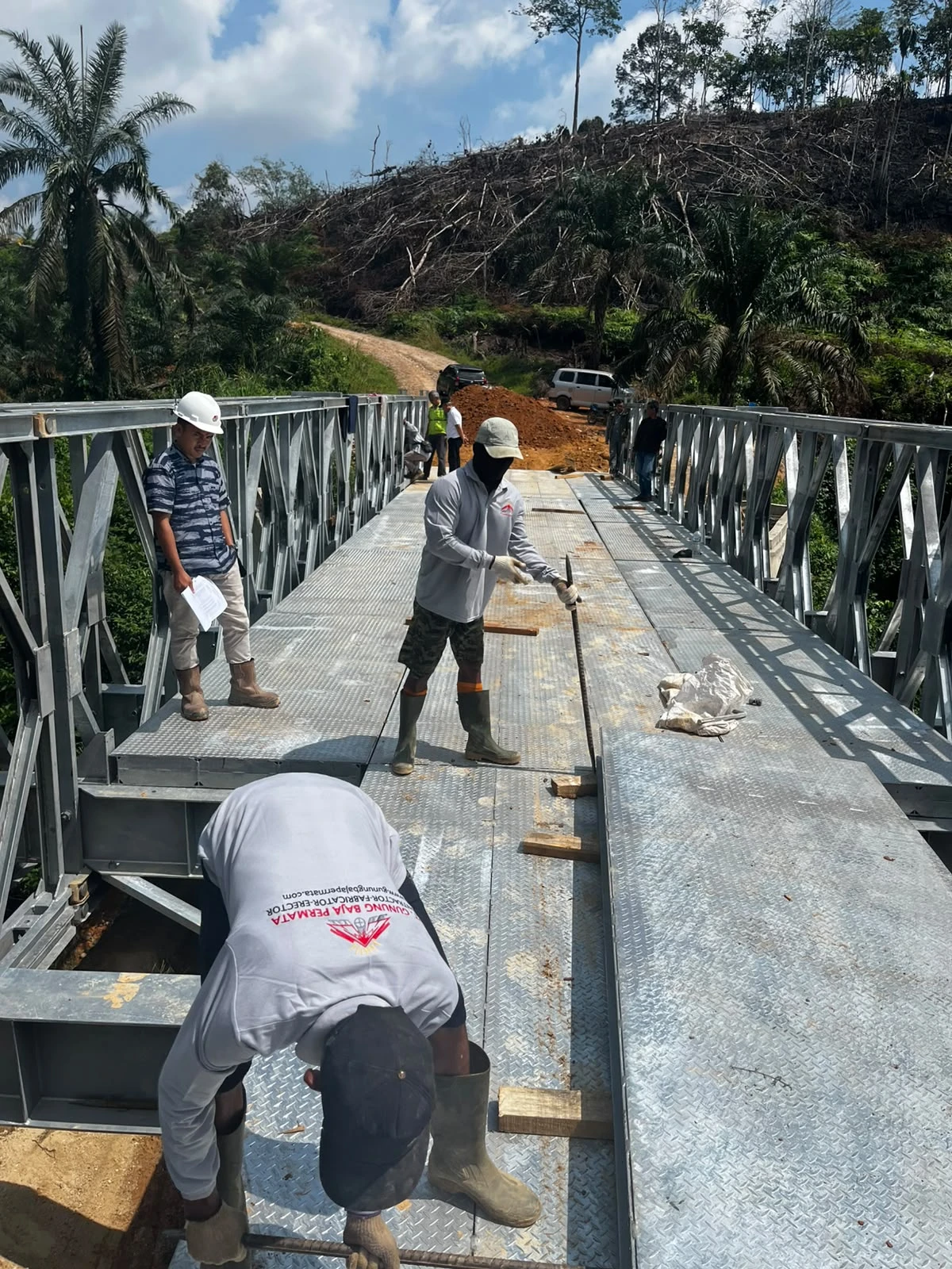 Proyek Fabrikasi dan Pemasangan Jembatan Bailey DSR 30  - Gunung Baja Permata - Fatimano Daeli