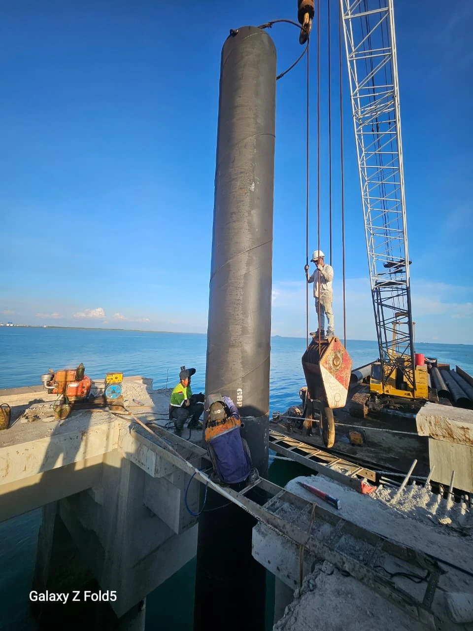 Proyek Perbaikan dermaga Pelabuhan Internasional Kijing - Gunung Baja Permata - Fatimano Daeli